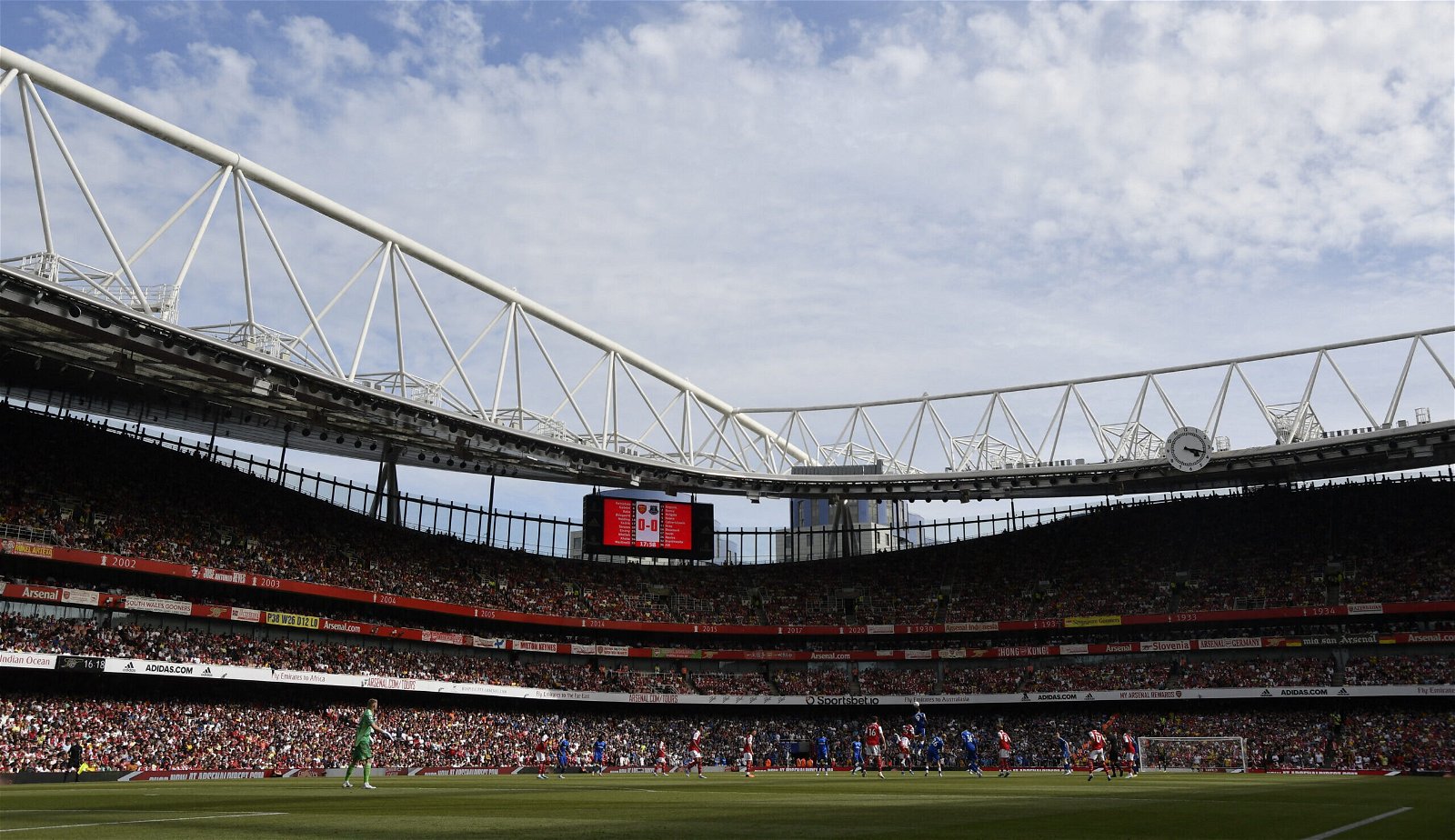 Arsenal staat klaar om een ​​transfer te maken naar de sensationele Nederlandse ster
