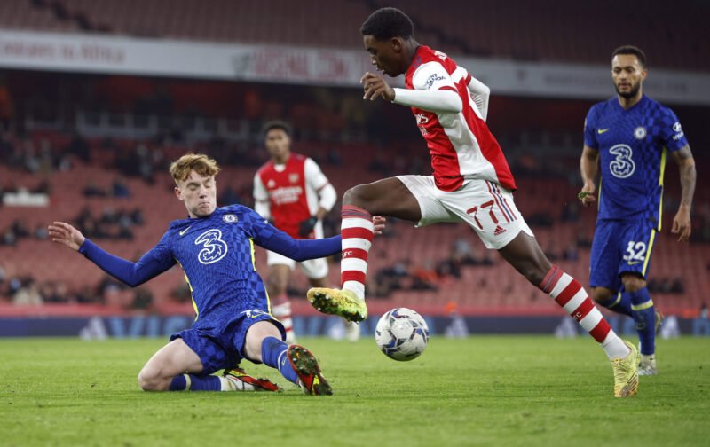 Prolific 18-year-old Khayon Edwards signs new long-term deal with Arsenal