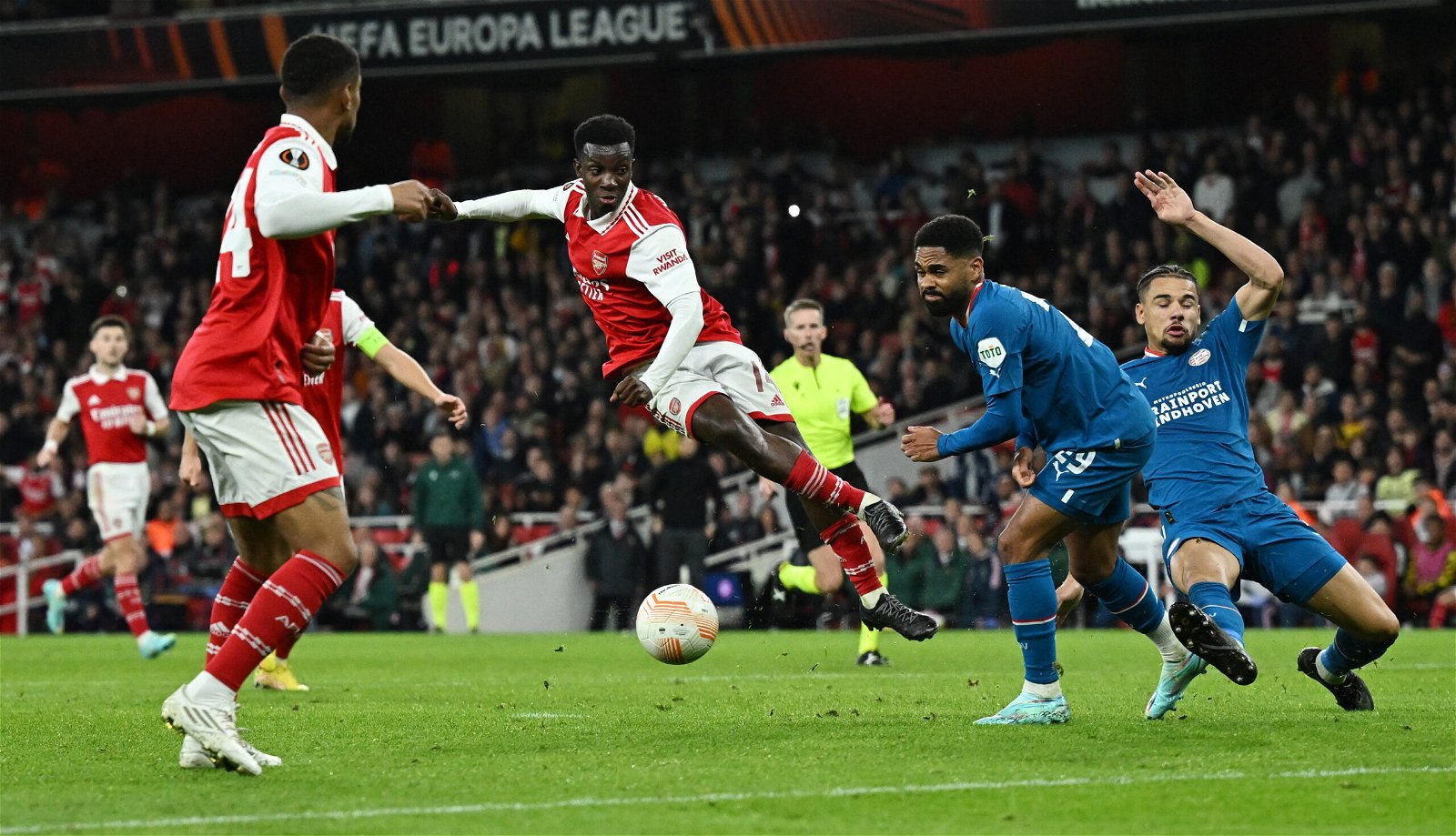 Arsenal's Eddie Nketiah takes a shot