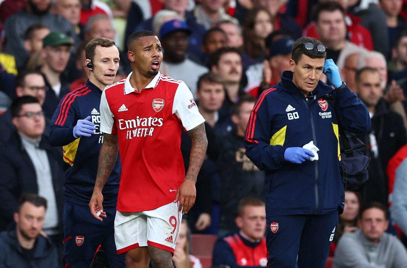 Gabriel Jesus of Arsenal prepares to re-enter the pitch