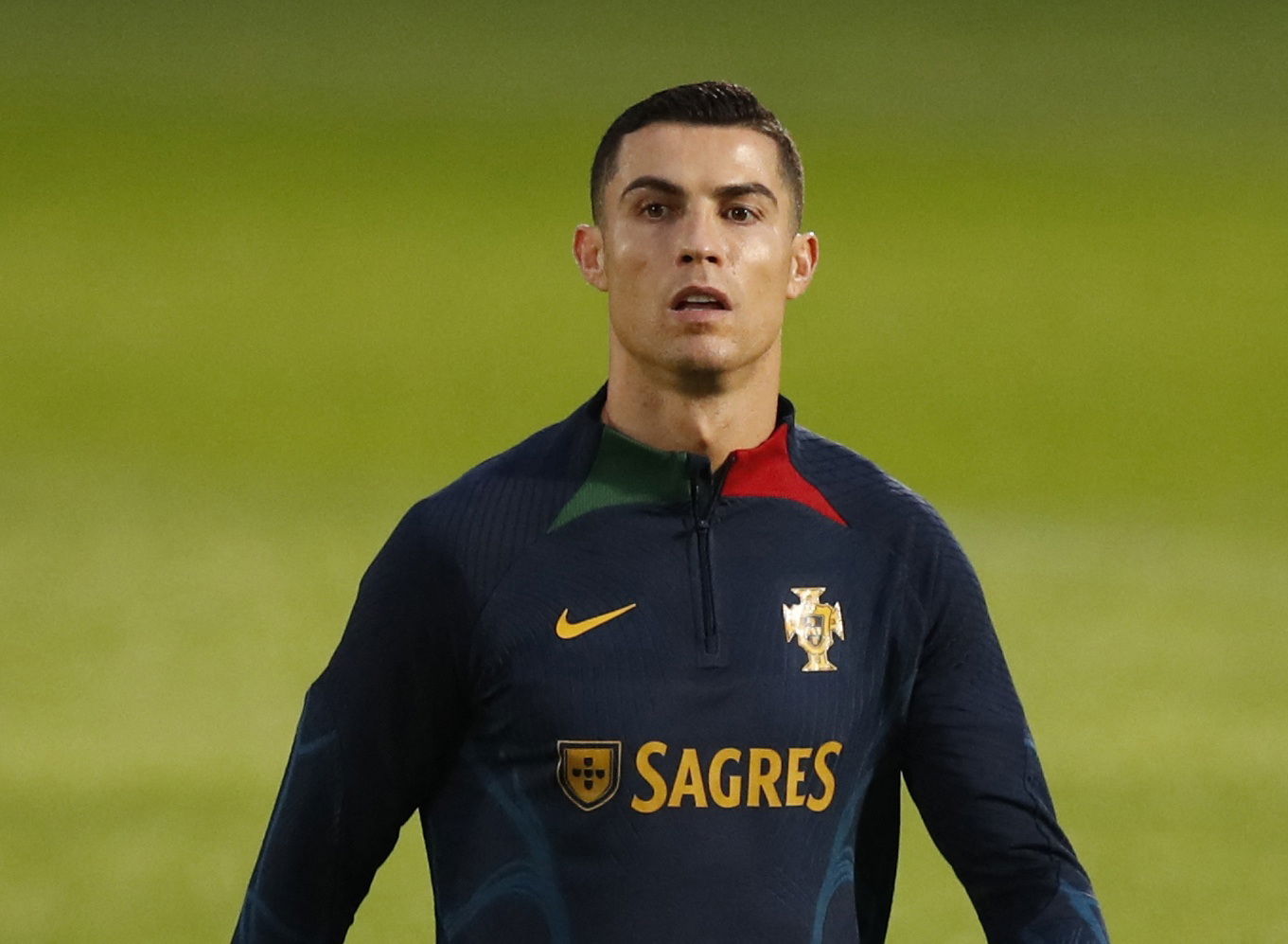 Cristiano Ronaldo with Arsenal shirt from Piers Morgan