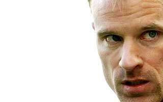 Image for Bergkamp urges Arsenal to hold on to Cole