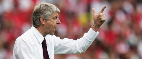Wenger: Pressure is on both Spurs and us